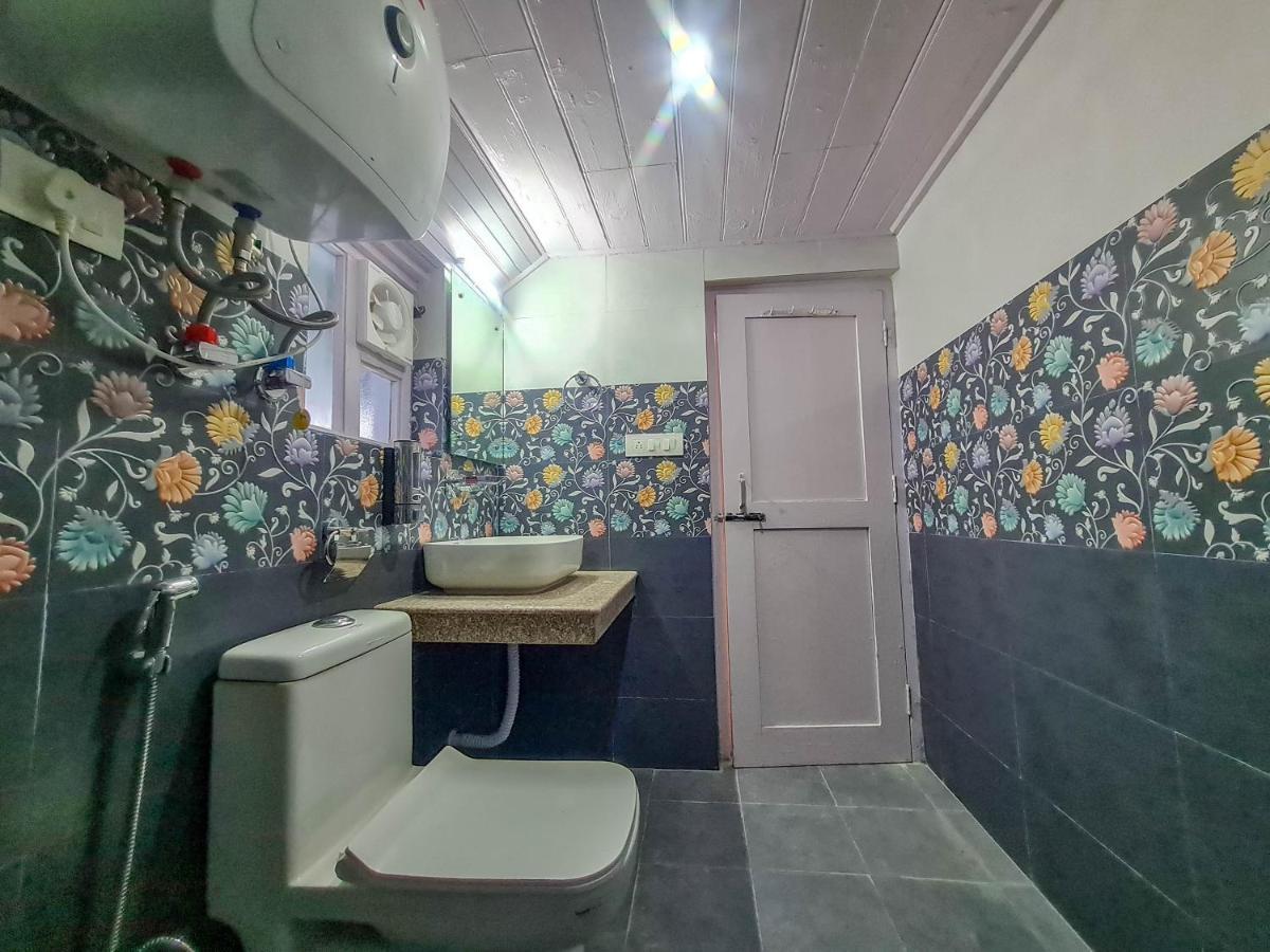 Hotel Pine Grove-Mall Road Manali  Ngoại thất bức ảnh