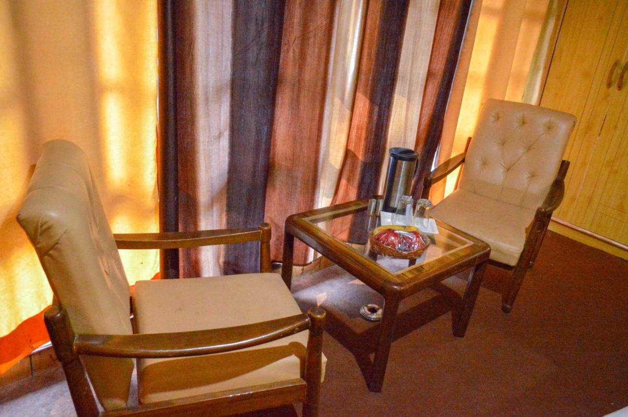 Hotel Pine Grove-Mall Road Manali  Ngoại thất bức ảnh