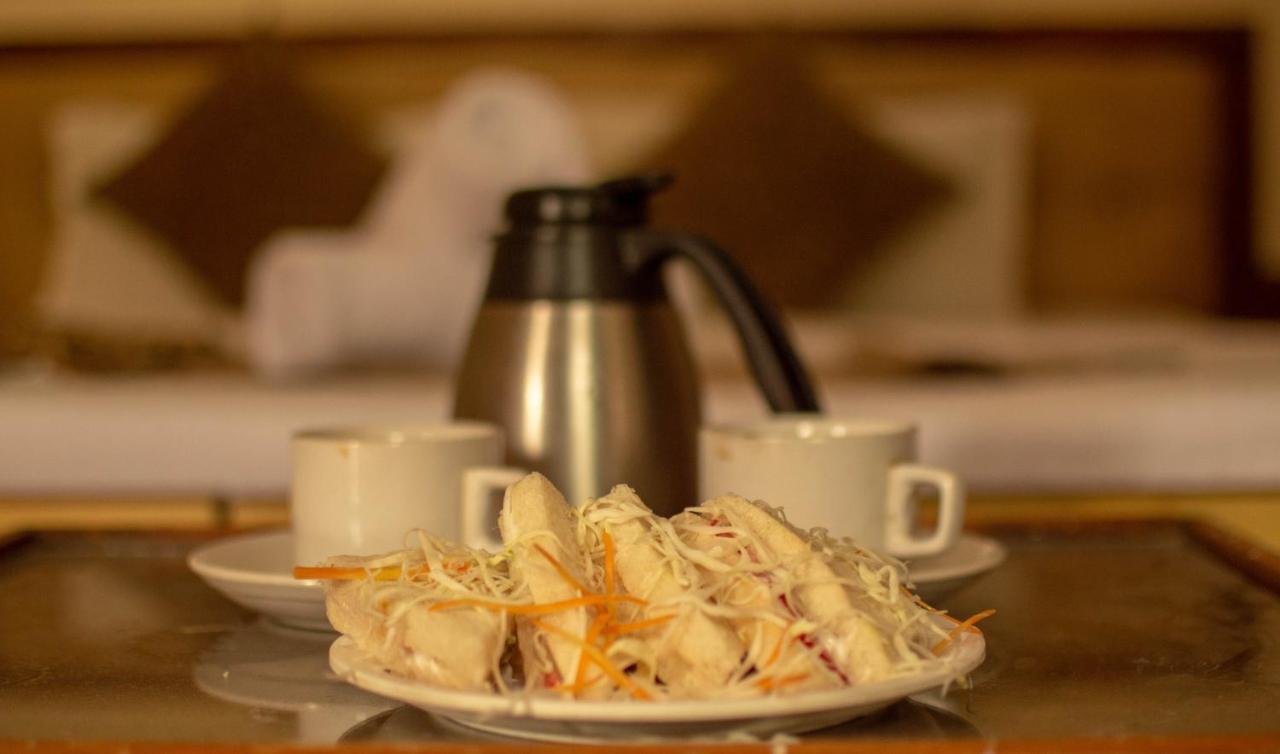 Hotel Pine Grove-Mall Road Manali  Ngoại thất bức ảnh