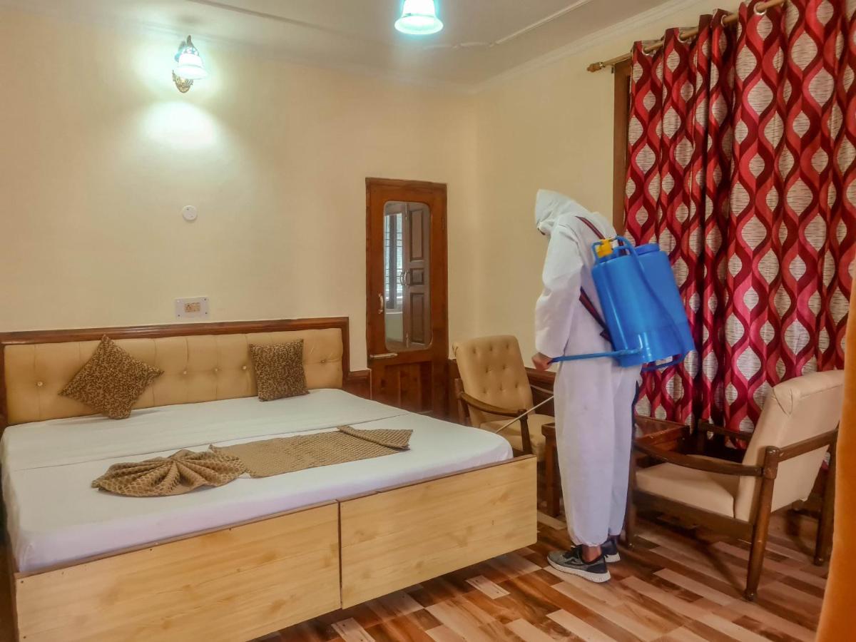 Hotel Pine Grove-Mall Road Manali  Ngoại thất bức ảnh